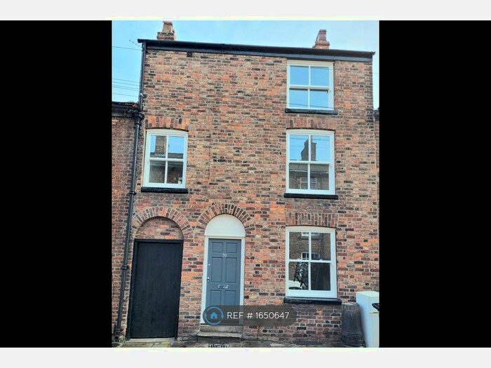 4 Bedroom Terraced House To Rent In St George St, Macclesfield, SK11