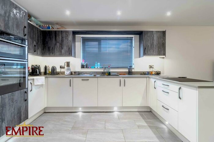 2 Bedroom Apartment To Rent In Latimer House, Saint Catherines Close, Birmingham, B15