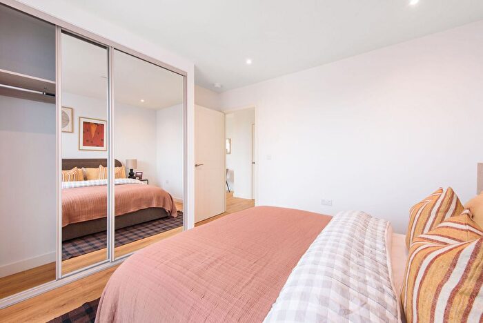 1 Bedroom Flat To Rent In The Watermint, Hendon, London, NW9