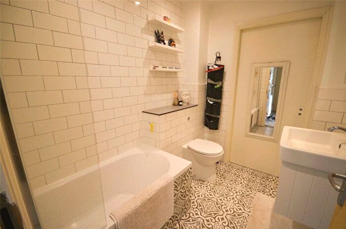 2 Bedroom Apartment To Rent In Copper Place, Fallowfield, Greater Manchester, M14