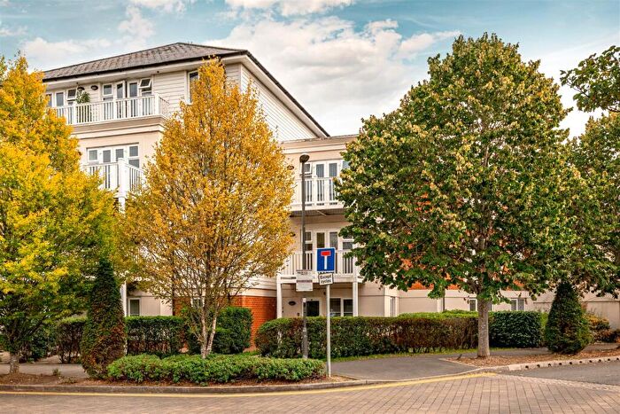 2 Bedroom Apartment For Sale In Chequers Avenue, High Wycombe, HP11