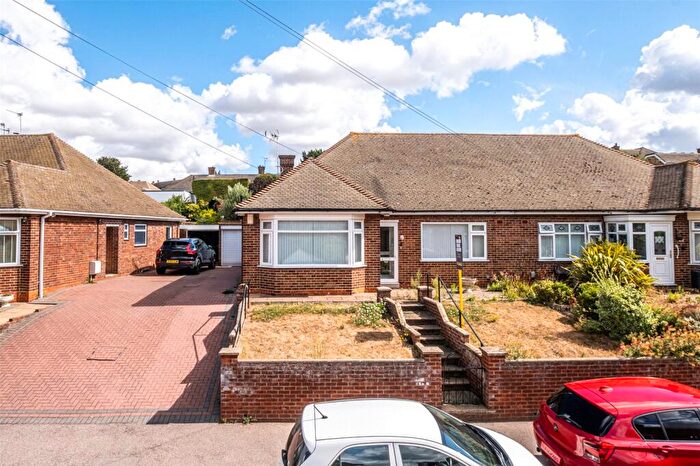 2 Bedroom Bungalow For Sale In Read Way, Gravesend, Kent, DA12