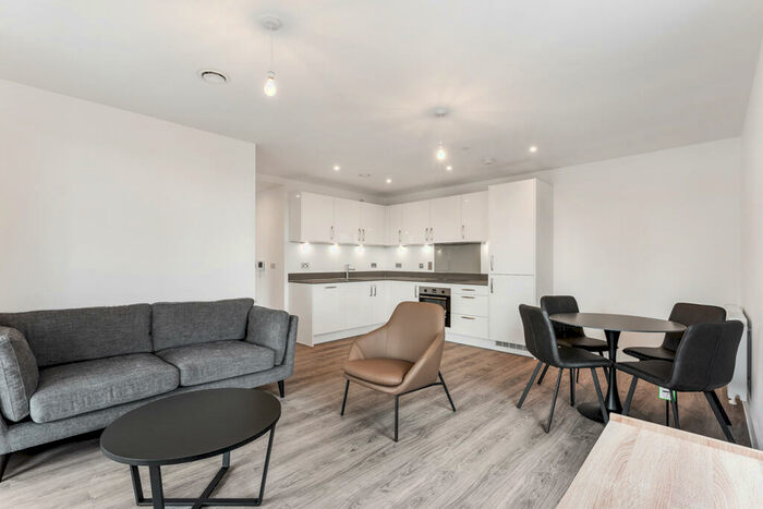 2 Bedroom Apartment To Rent In Fortunes Dock, Canning Town London, E16