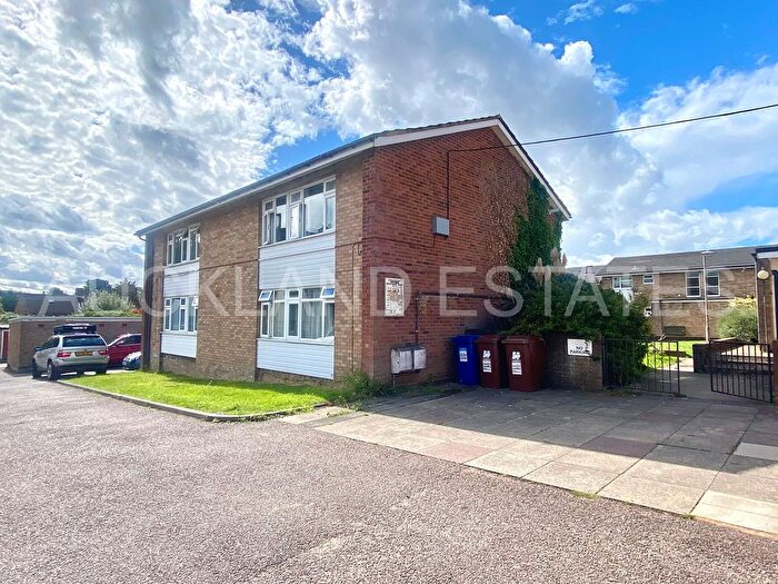1 Bedroom Maisonette To Rent In Wayside, Potters Bar, EN6