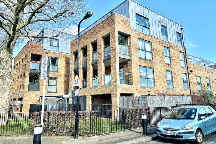 2 Bedroom Flat To Rent In ., London, E17