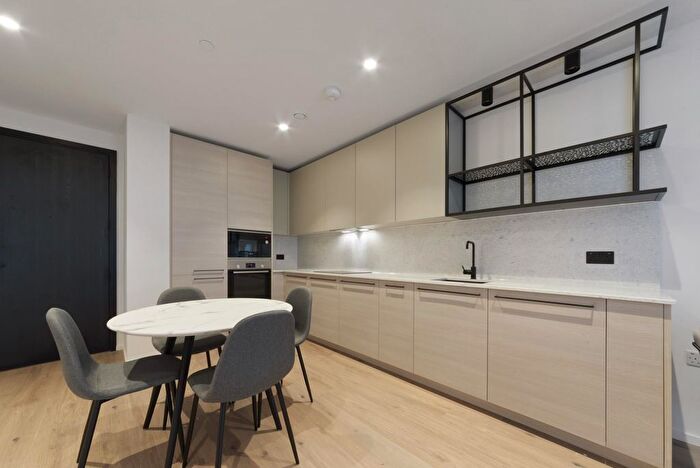 1 Bedroom Flat To Rent In Iris House, Poplar Riverside, London, E14