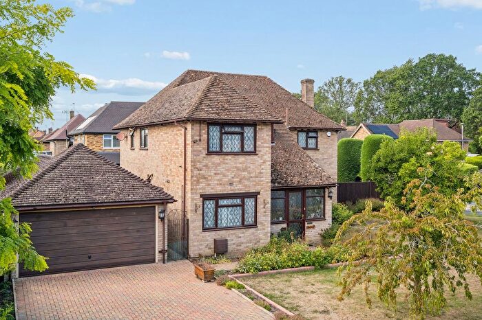 4 Bedroom Detached House For Sale In Rosewood Way, Farnham Common, SL2