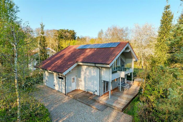 4 Bedroom Detached House For Sale In Parsonage Lane, Kingston St. Mary, Taunton, TA2