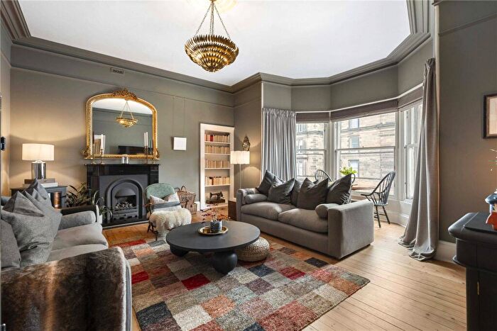 2 Bedroom Apartment For Sale In / Palmerston Place, West End, Edinburgh, EH12