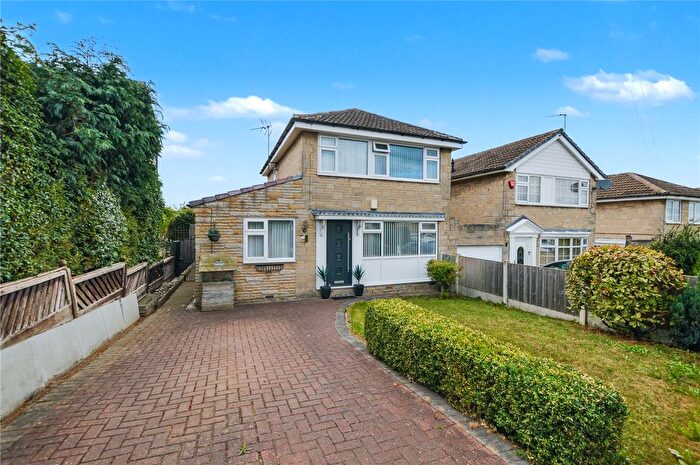 4 Bedroom Detached House For Sale In Elmroyd, Rothwell, Leeds, West Yorkshire, LS26