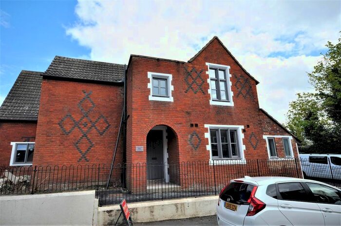 1 Bedroom Flat To Rent In The Old School House, George Street, Hemel Hempstead, HP2