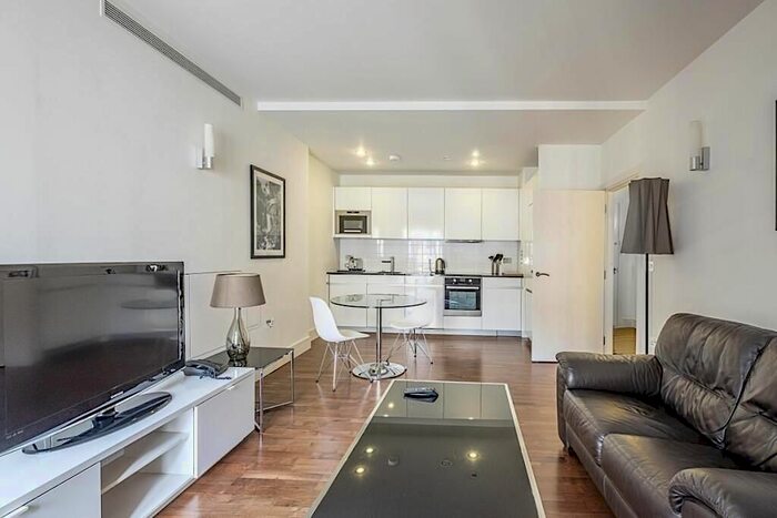 2 Bedroom Flat To Rent In Weymouth Street, London, W1W