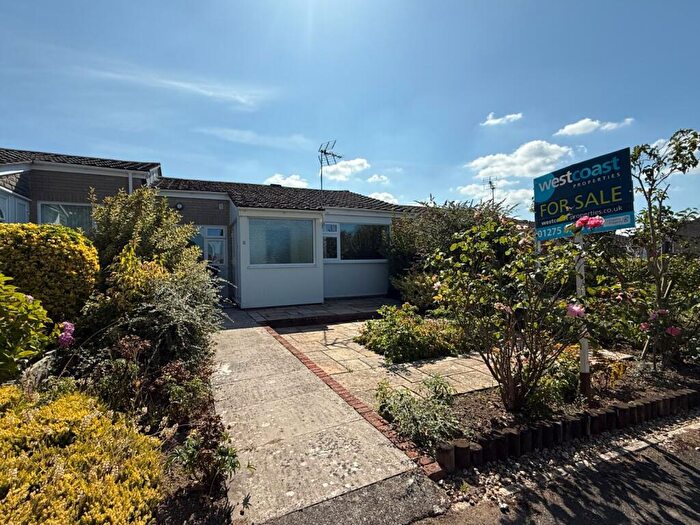 2 Bedroom Bungalow For Sale In Beaufort Gardens, Nailsea, North Somerset, BS48