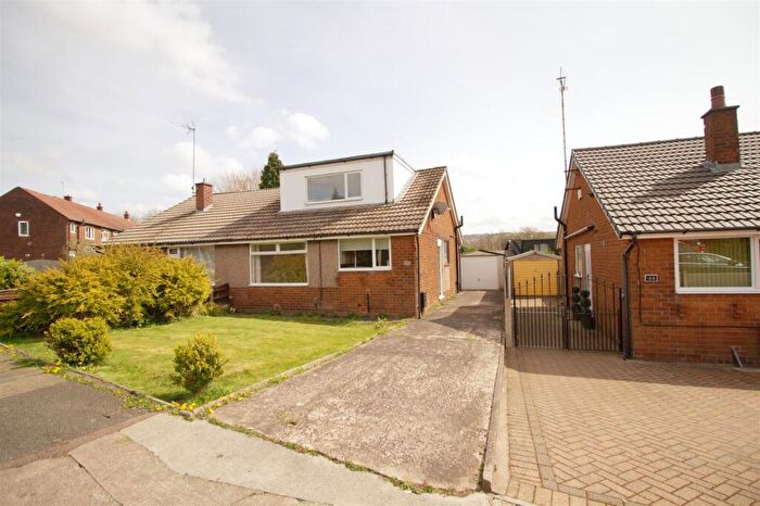 2 Bedroom Semi-Detached Bungalow To Rent In Freshwater Drive, Denton, Manchester, M34