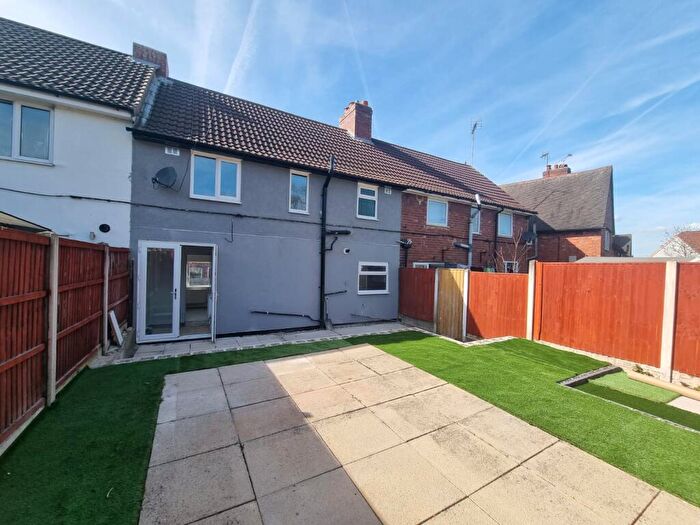 3 Bedroom House To Rent In Cross Drive, Rainworth, Mansfield, NG21