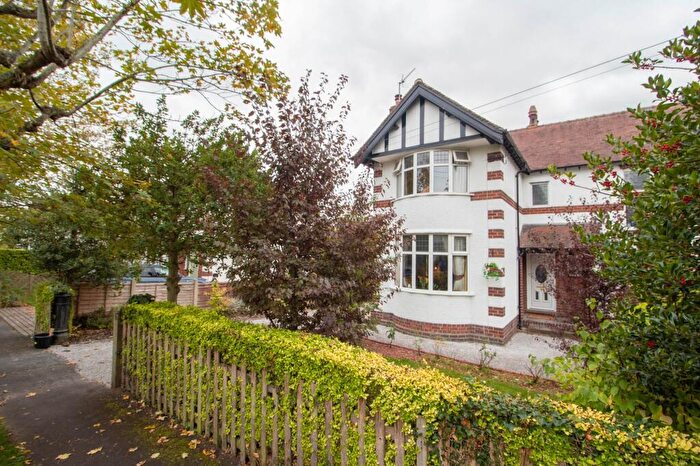 3 Bedroom Semi-Detached House For Sale In Selkirk Road, Curzon Park, Chester, CH4