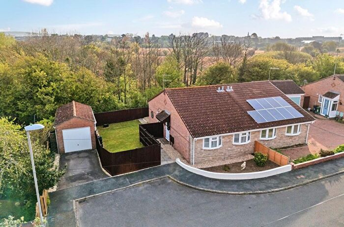 2 Bedroom Bungalow For Sale In Goldcroft Avenue, Weymouth, DT4