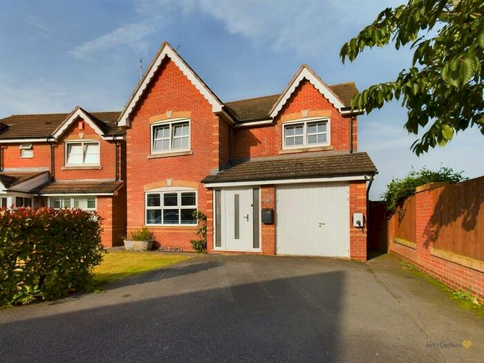 4 Bedroom Detached House For Sale In St. Catherines Close, Uttoxeter, ST14