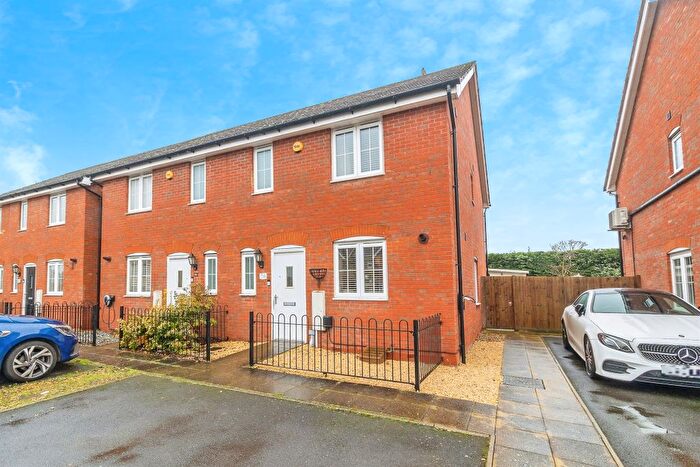 3 Bedroom Semi Detached House For Sale In Shackleton Gardens, Flitwick, Bedford, MK45