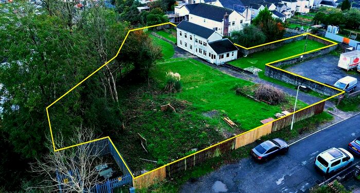 3 Bedroom Detached House To Rent In Rock Street, Aberkenfig, Bridgend County., CF32