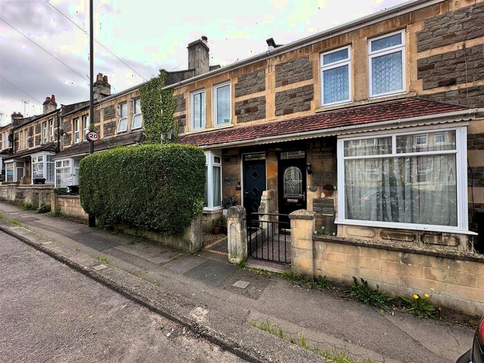 4 Bedroom Terraced House To Rent In Coronation Avenue, Bath, BA2