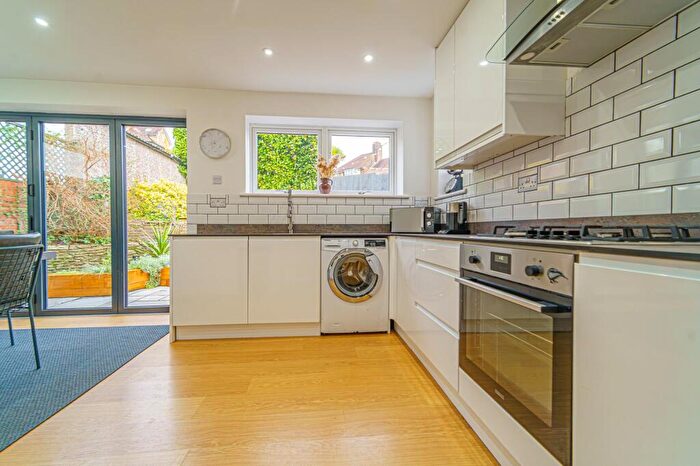 2 Bedroom Detached Bungalow For Sale In Ridgeway Court, Newport, NP20