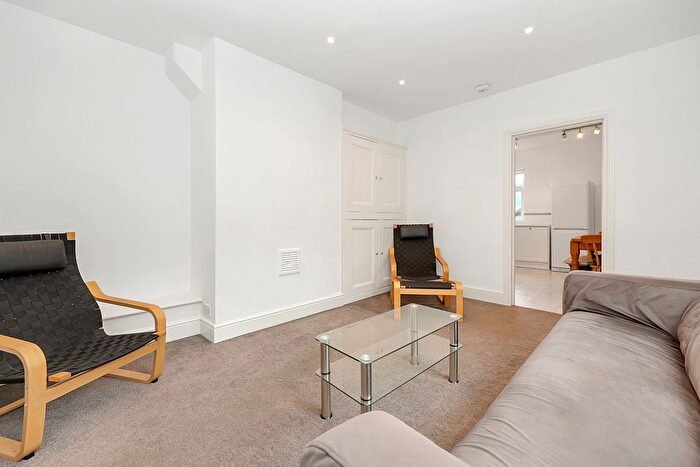 4 Bedroom Terraced House To Rent In Strickland Row, Earlsfield, SW18