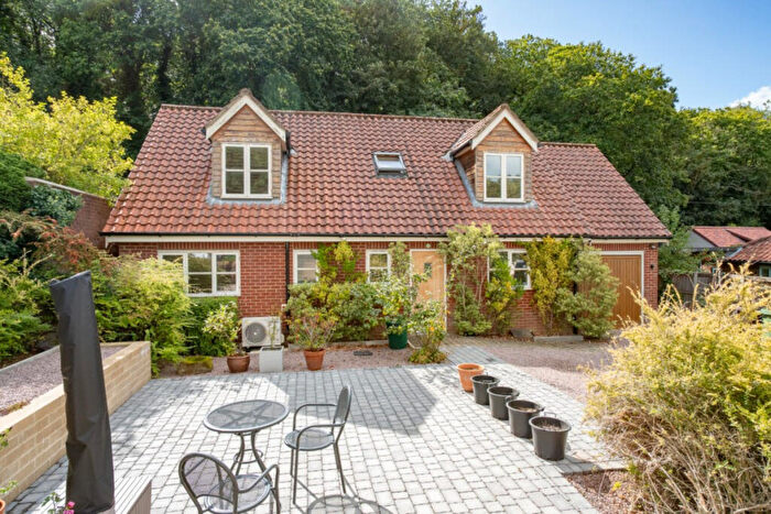 4 Bedroom Detached House For Sale In The Croft, Old Costessey, NR8
