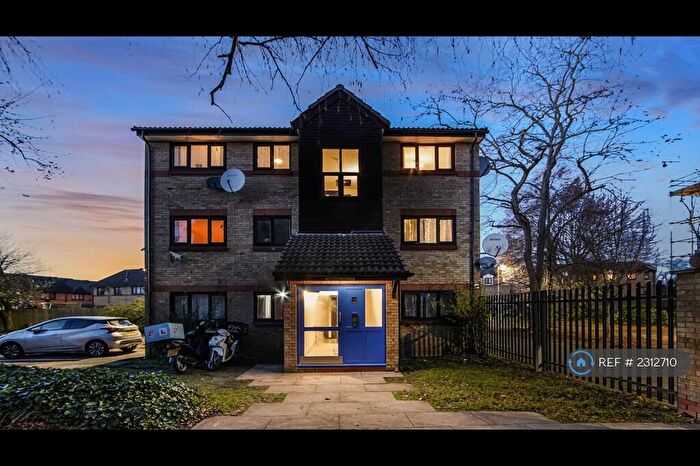 1 Bedroom Flat To Rent In Maldon Close, London, E15