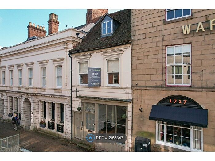 2 Bedroom Flat To Rent In High Street, Warwick, CV34