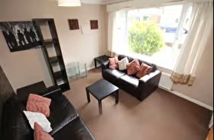 4 Bedroom Terraced House To Rent In St. Annes Drive, Leeds, West Yorkshire, LS4