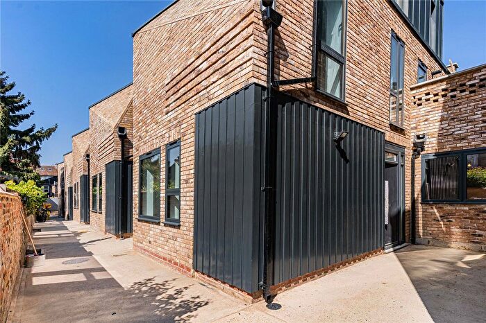 3 Bedroom Terraced House To Rent In River Mews, Ealing, W7