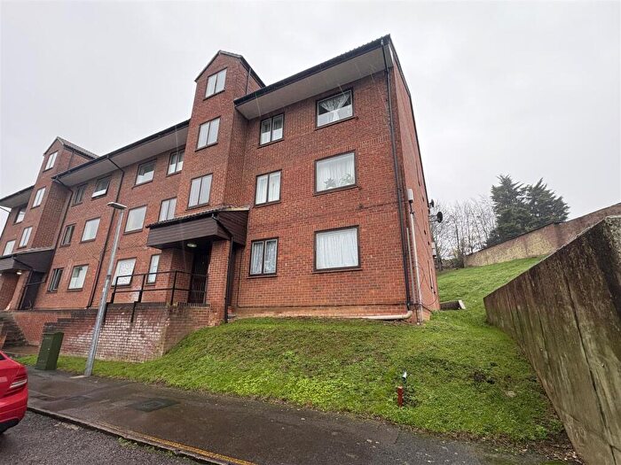 1 Bedroom Property To Rent In Tippett Rise, Reading, RG2