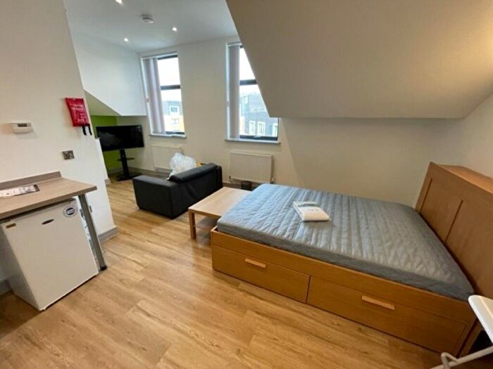 Studio To Rent In Old Tiverton Road, Exeter, EX4