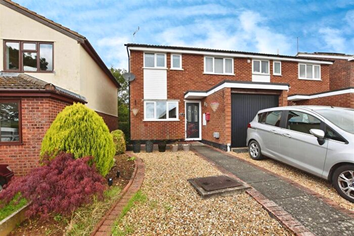 3 Bedroom Semi-Detached House For Sale In Upper Steeping, Desborough, NN14