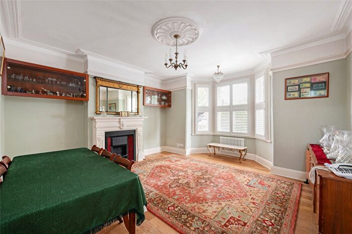 2 Bedroom Flat For Sale In Elmfield Mansions, Balham, SW17
