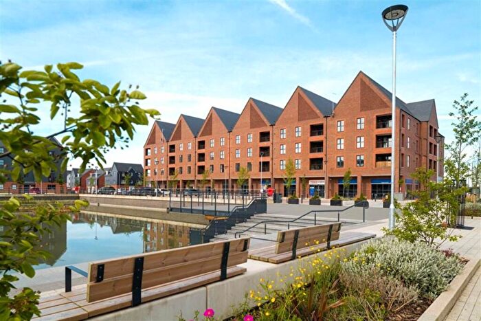 4 Bedroom Detached House For Sale In Dewberry Street, Broughton, Aylesbury, HP22