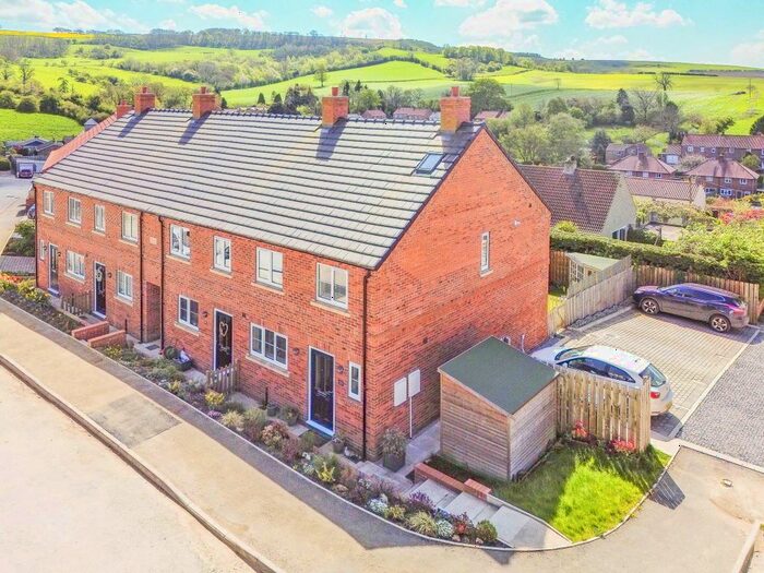 4 Bedroom End Of Terrace House For Sale In Preston Hill Leavening, Malton, YO17