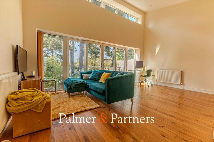 1 Bedroom Coach House To Rent In Park View, Langer Road, Felixstowe, Suffolk, IP11