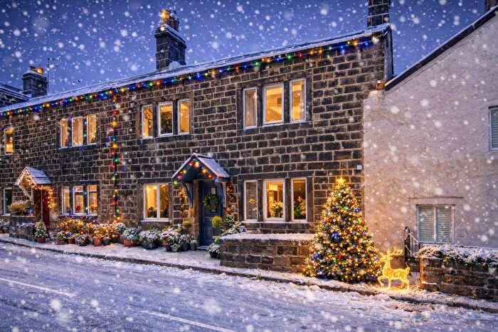 2 Bedroom Property For Sale In Town Street, Guiseley, Leeds, LS20