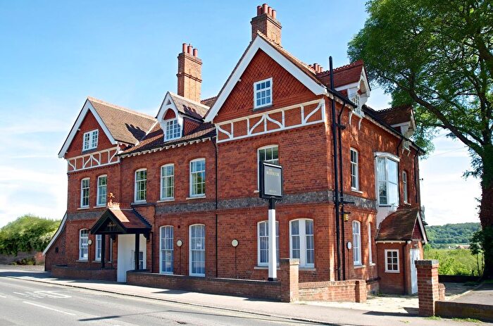 22 Bedroom Detached House For Sale In Oxford Road, Tilehurst, Reading, RG31
