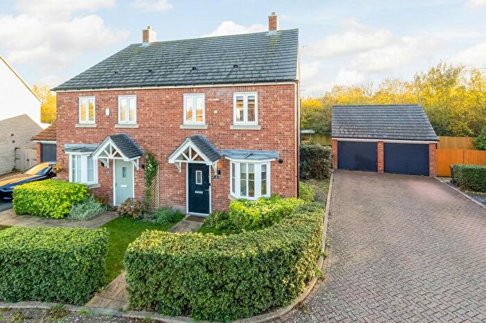 3 Bedroom Semi-Detached House For Sale In Horsa Lane, Chilton, OX11