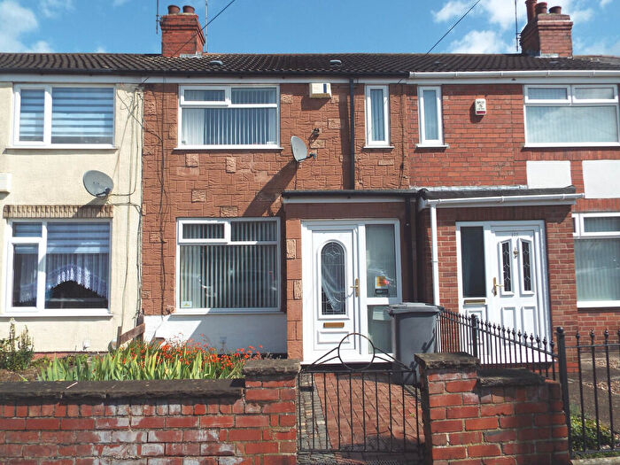 2 Bedroom Terraced House For Sale In Brooklands Road, HU5