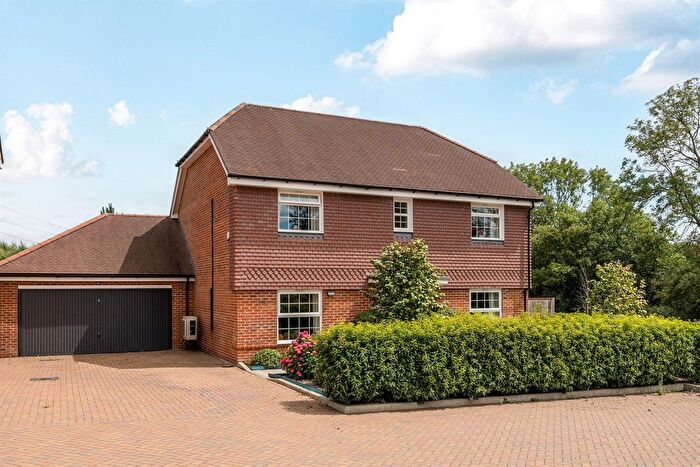 4 Bedroom Detached House For Sale In Hillyfield, Billingshurst, RH14