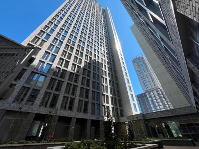 2 Bedroom Flat To Rent In Embankment Exchange, M3