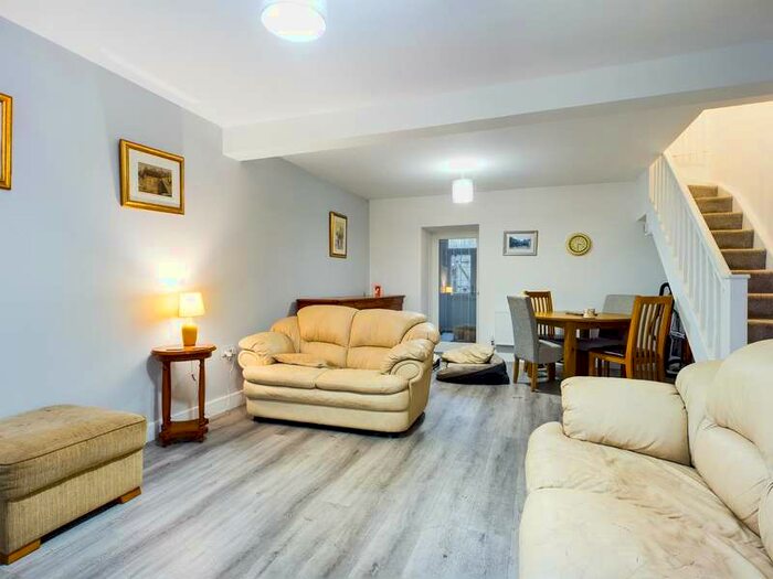 2 Bedroom Terraced House To Rent In St Peters Terrace Cockett, Swansea, SA2