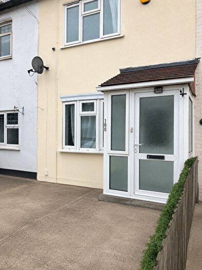 2 Bedroom Property To Rent In Godstone Road, Whyteleafe, CR3