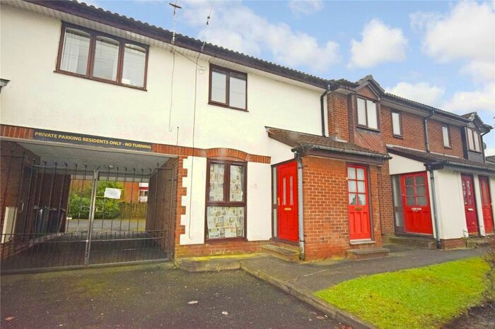 1 Bedroom Flat To Rent In Craignair Court, Hospital Road, Pendlebury M27