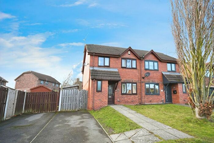 3 Bedroom Semi-Detached House For Sale In Beech Crescent, Eckington, Sheffield, S21