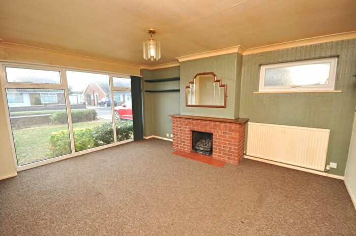 2 Bedroom Detached Bungalow For Sale In Sadlers Close, Kirby Cross, CO13